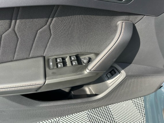SEAT CUPRA LEON ST Cupra Leon ST-012.jpg